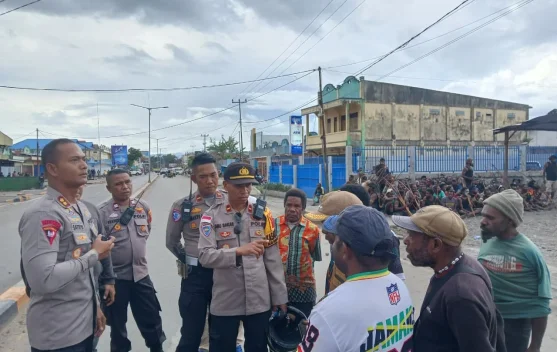 Aksi Saling Serang Warga Distrik Karu di Wamena Dipicu Pencairan Dana Desa