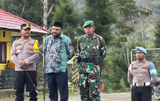 Wabup Lanny Jaya Pimpin Apel Pengamanan Malam Takbiran