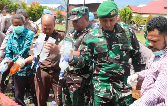 Pemusnahan Miras, TNI-Polri dan Pemda Jayawijaya Perkuat Langkah Preventif