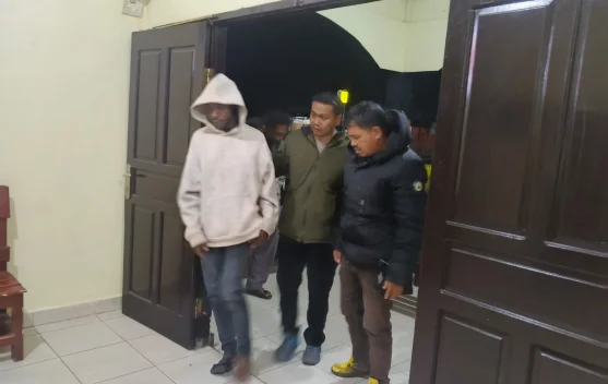 Pelaku Penikaman di Pasar Jibama Wamena Menyerahkan Diri ke Polisi