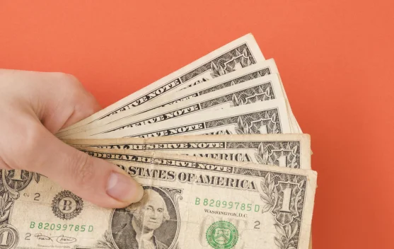 Dolar Tembus Rp18 Ribu, Apa yang Sedang Terjadi?