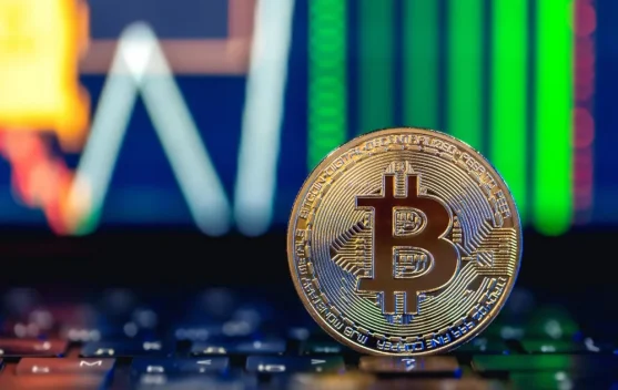 Harga Bitcoin Hari Ini Masih Tertekan, Sempat Jatuh ke Titik Terendah sejak 2024