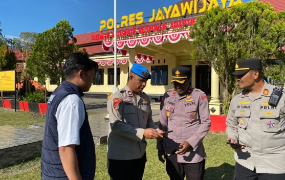 Polres Jayawijaya Periksa HP Personel, Pastikan Tak Ada yang Terlibat Judol/ Pinjol