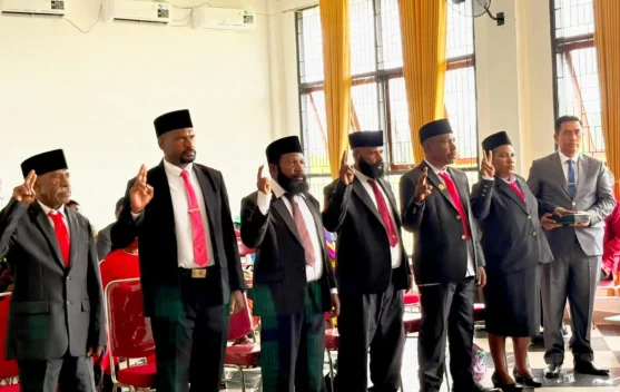 Sebanyak Enam Anggota DPRK Nduga Jalur Pengangkatan Resmi Dilantik