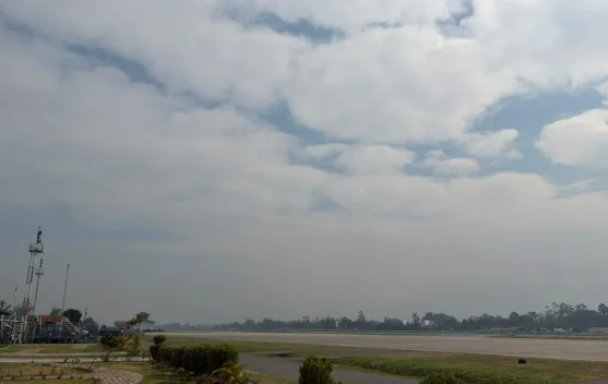 Kabut Asap Mulai Mengganggu Penerbangan di Papua
