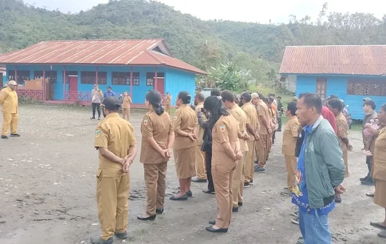 Kepala Distrik Oksibil Pimpin Apel Bersama Tripika Perkuat Sinergitas