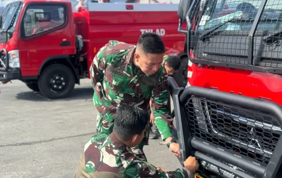 Dandim 1702/Jayawijaya Sambut Bantuan Mobil Damkar TNI untuk Masyarakat Papeg
