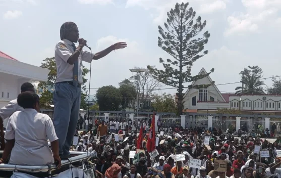 Pelajar di Wamena Demo Hentikan MBG, Gratiskan Pendidikan di Papua