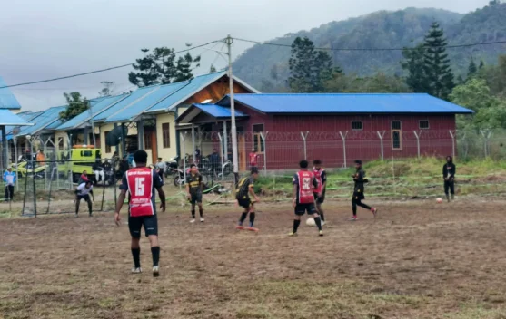 Empat Tim Melaju Ke Semifinal Turnamen Futsal Bandara Oksibil