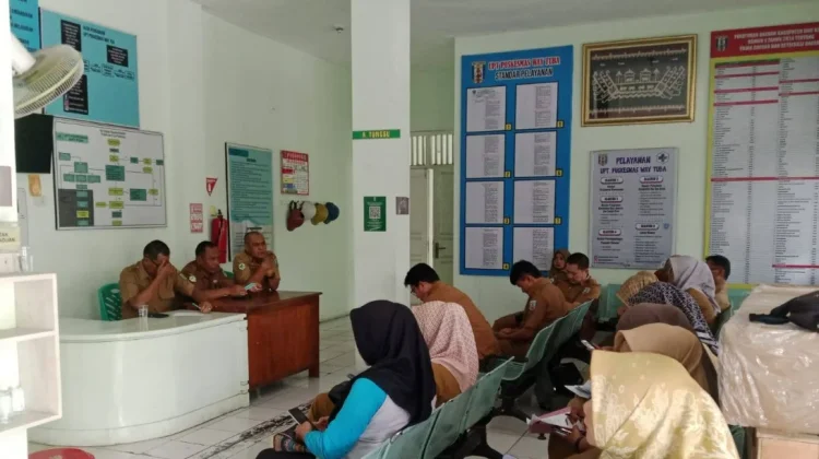 Sejumlah Puskesmas di Way Kanan Terima Akreditasi Paripurna
