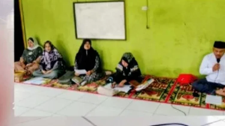 Penyuluh Agama KUA Gunung Labuhan Tetap Bimbing Pengajian di Bulan Puasa