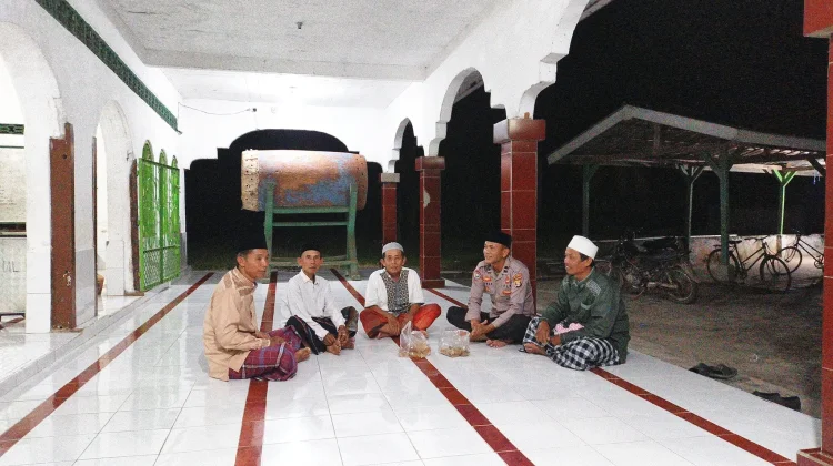 Polsek Buay Bahuga Amankan Tarawih, Sosialisasi 110