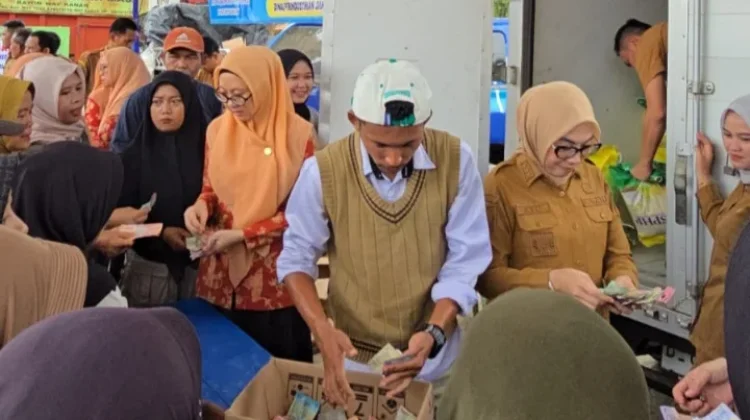 Disperindag Way Kanan Gelar Operasi Pasar Murah di Kampung Bumi Mulya