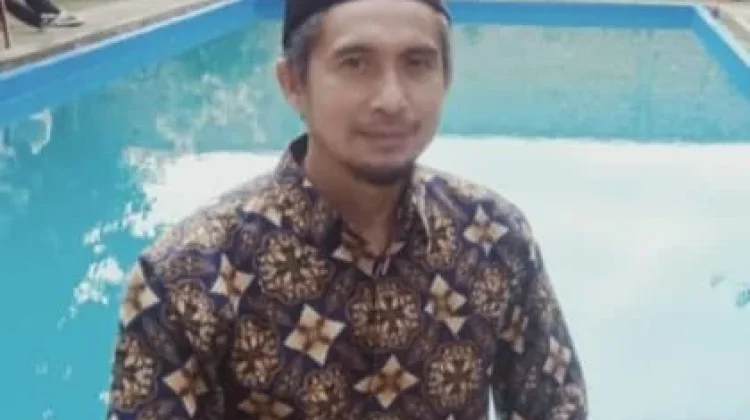 Cara Menjaga Keluarga dari Api Neraka