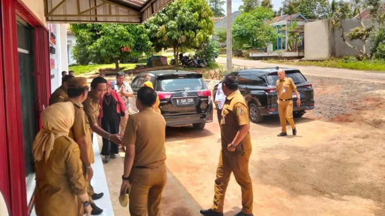 Kementerian Koperasi Tinjau Gerai Koperasi Merah Putih di Way Kanan