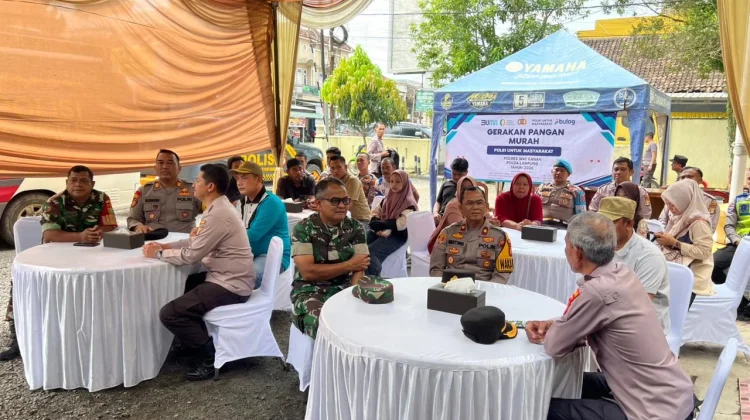 Polres Way Kanan Salurkan 4 Ton Beras SPHP di Baradatu
