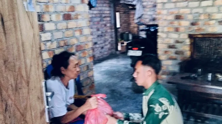 SMPN 1 Way Tuba Kembali Gelar Pembagian Zakat Fitrah setelah 8 Tahun