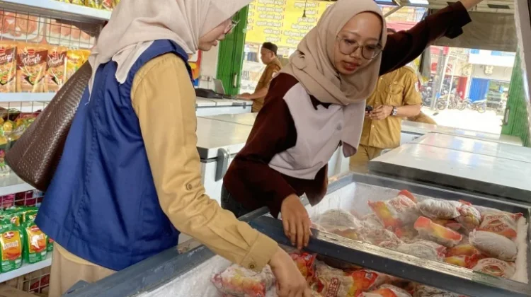 Balai POM Tulang Bawang Temukan Puluhan Produk Pangan Tak Layak