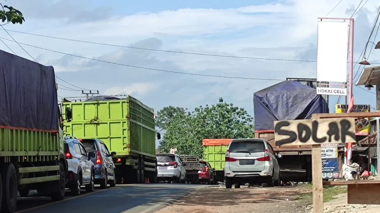 Kelangkaan Solar di Way Kanan Hambat Logistik Lebaran