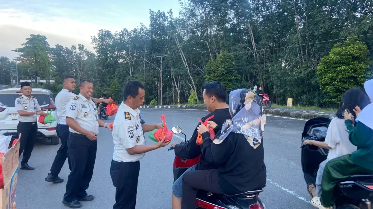 Lapas Way Kanan Gelar Aksi Berbagi Takjil