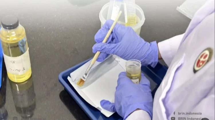 Plastik Pelapis Kemasan Berisiko bagi Kesehatan, BRIN Ganti dengan Minyak Nabati