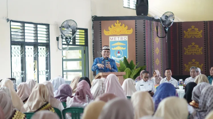 Wali Kota Metro Ajak Pendidik Beri Pelayanan Terbaik