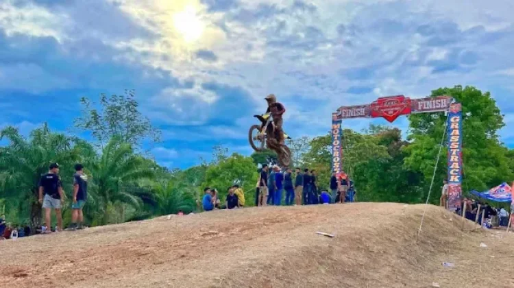 USAC Grasstrack Motocross 2026 di Way Kanan Berjalan Meriah