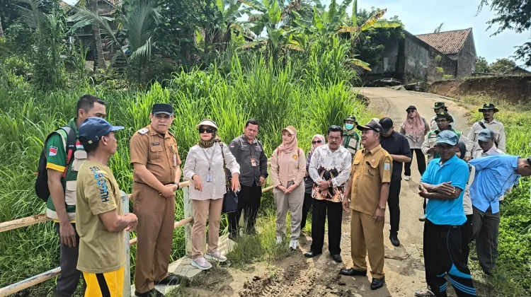 Irigasi Primer Jebol, Target Tanam Padi Way Kanan Terkendala