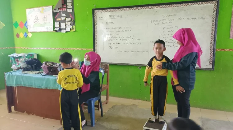 Puskesmas Negeri Agung Gelar Skrining PTM dan UKGS di SDN 01
