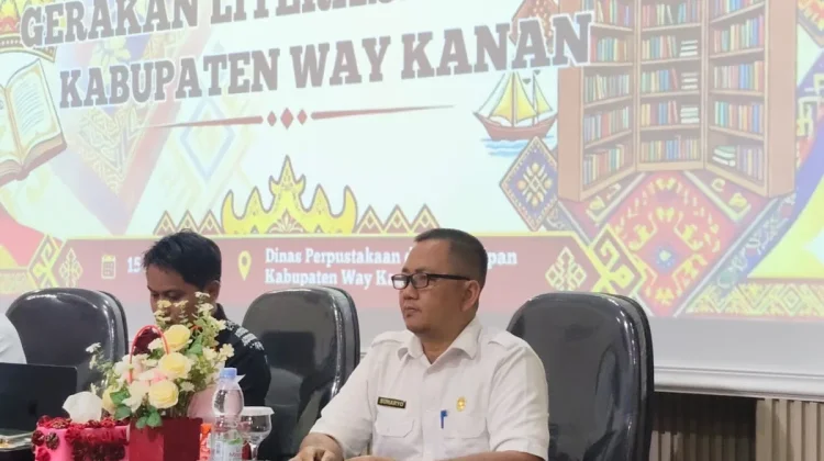 Disdikbud Dorong Siswa Way Kanan Rutin Kunjungi Perpustakaan