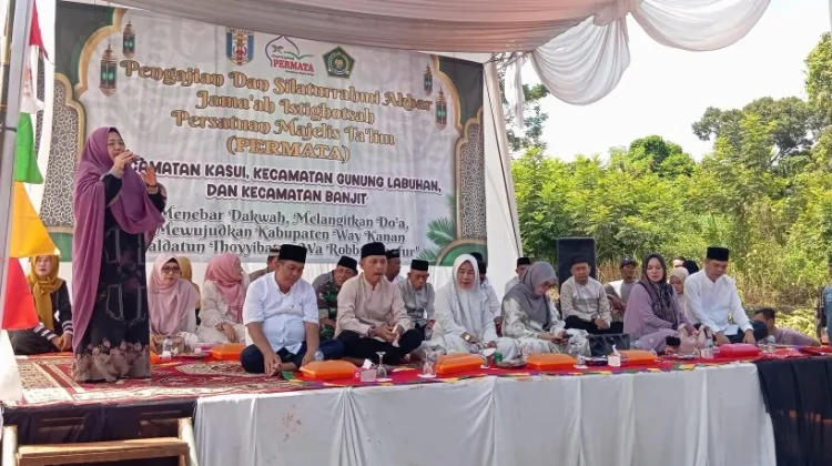 Ribuan Jamaah Hadiri Pengajian Akbar di Way Kanan
