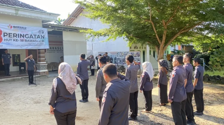 Koordinator Sekretariat Bawaslu Way Kanan Apresiasi Kinerja Jajaran Pengawasan