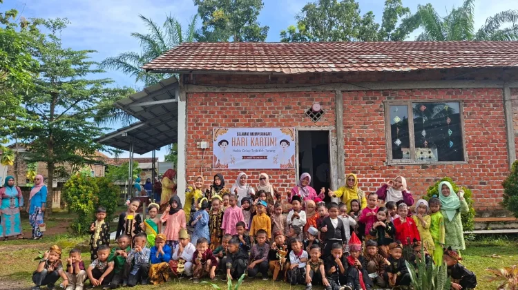 TK Kartini Ramsai Meriahkan Peringatan Hari Kartini