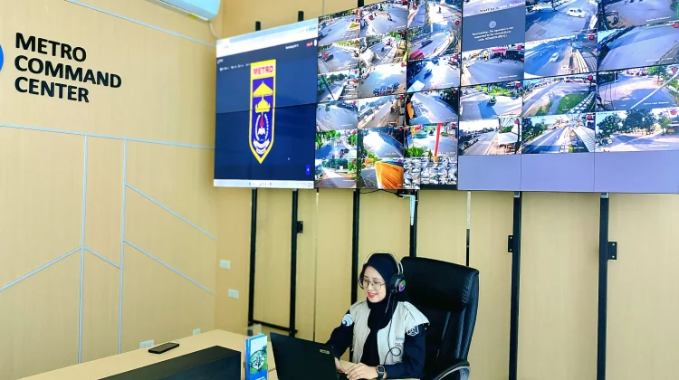 Sentuhan Perempuan, Motor Penggerak Metro Command Center