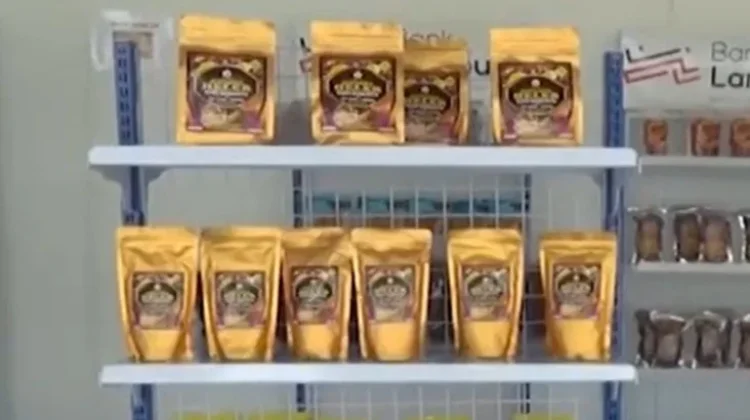 Pemkab Way Kanan Ajak Warga Gunakan Produk Lokal
