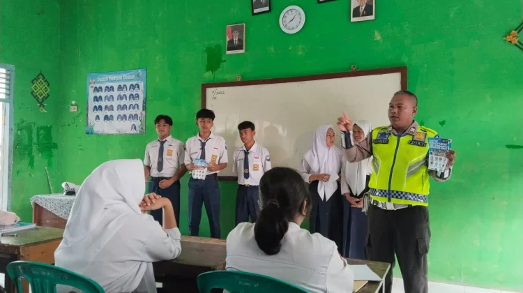 Satlantas Polres Way Kanan Tanamkan Disiplin Kepada Siswa