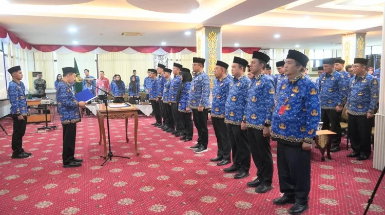 Sekdaprov Lampung Kukuhkan Pengurus PAW KORPRI Way Kanan