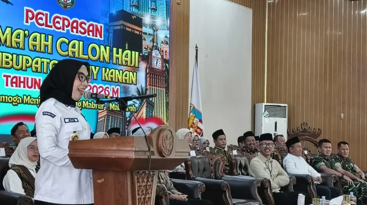 Bupati Lepas Ratusan Jemaah Calon Haji Way Kanan ke Tanah Suci