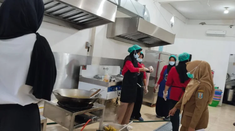 Puskesmas Way Tuba Lakukan IKL TFU di SPPG Sahabat Pelangi