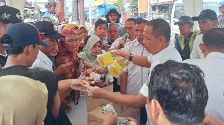 Pemkab Way Kanan Gelar Operasi Pasar Murah Minyakita