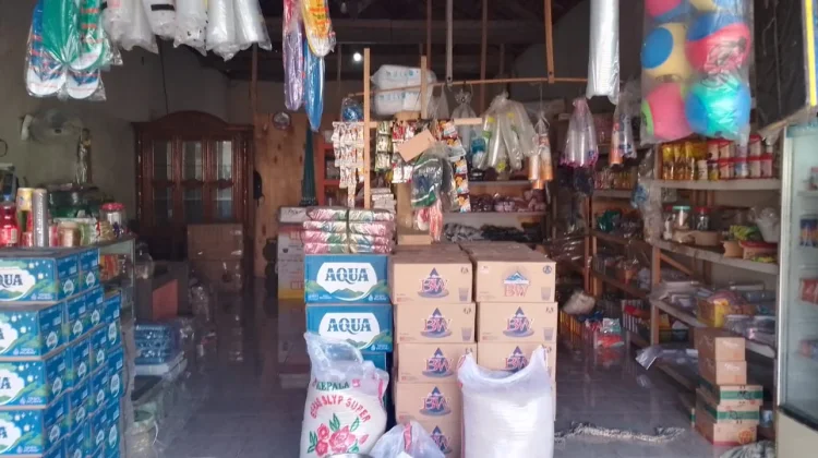 Harga Plastik dan Bahan Kue di Way Kanan Naik Jelang Iduladha