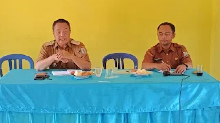 Camat Negeri Agung Minta ASN Layani Warga dengan Ramah