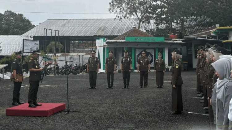 Kejari Way Kanan Gelar Upacara Harkitnas 2026