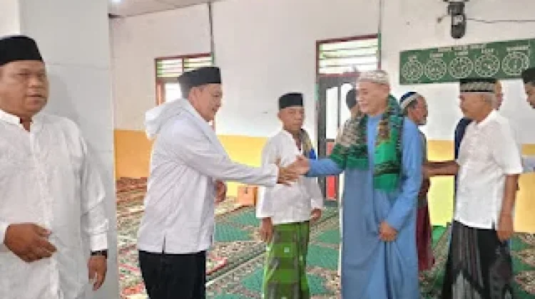 Momen Idul Adha, Camat Ajak Warga Negeri Agung Jaga Kerukunan