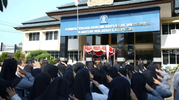 Kanwil Kemenkum Lampung Gelar Upacara Hari Lahir Pancasila