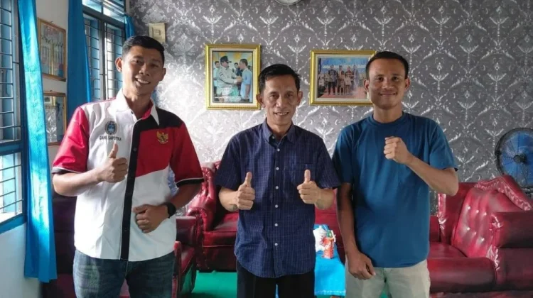 Camat Blambangan Umpu Dukung Kesiapan Fuja FC di Porkab