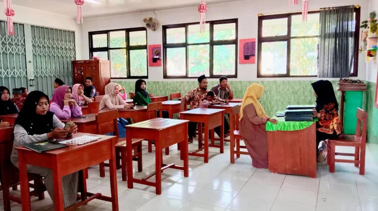 MIN 3 Way Kanan Bagikan Rapor Semester Genap Tahun Ajaran 2025/2026