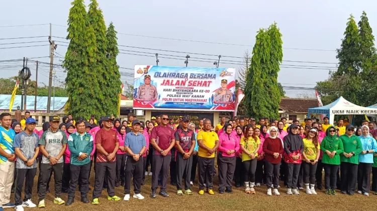 Kemenag Way Kanan Ikuti Jalan Sehat Hari Bhayangkara Ke-80