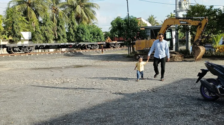 Tips Membangun Kedekatan Aayah dan Anak