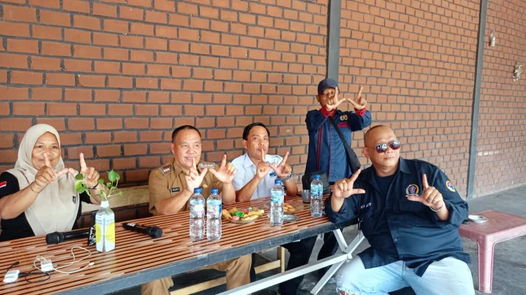 Camat Negeri Agung Bangun Komunikasi dengan Media